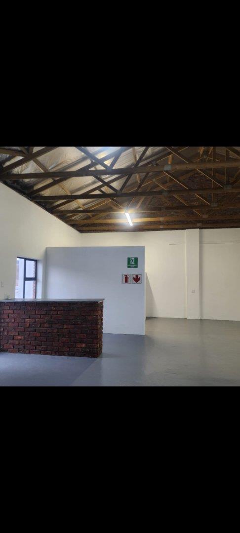 To Let commercial Property for Rent in Overbaakens Eastern Cape